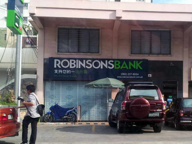 Robinsons Bank Sta. Ana