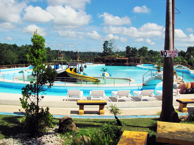 D' Leonor Resort - Pool View