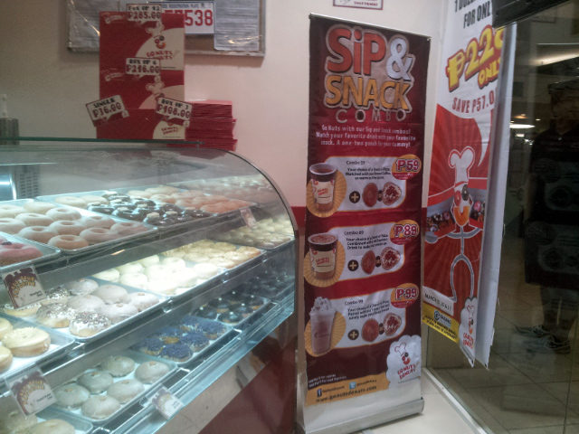 Go Nuts Donuts in GMall (3)