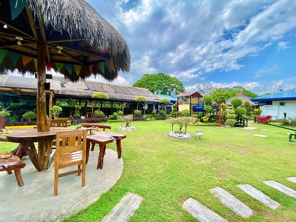 Lumad Native Restaurant At D'garden (2).jpg