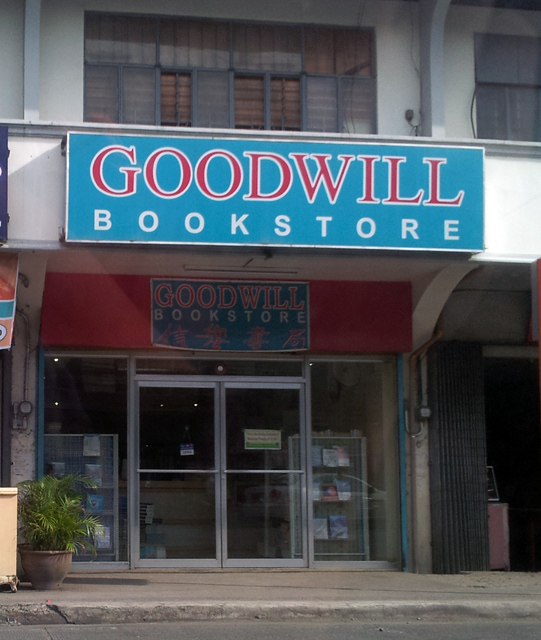 Goodwill Bookstore Sta Ana